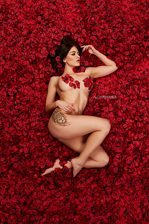 American-Beauty-Jenna-2