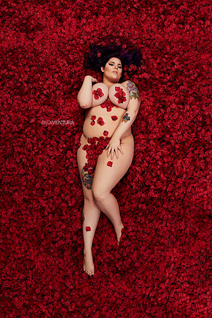 American-Beauty-Ghoulia-3