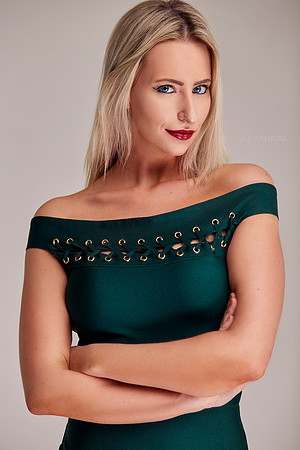 mallory-xmas-IMG_5610