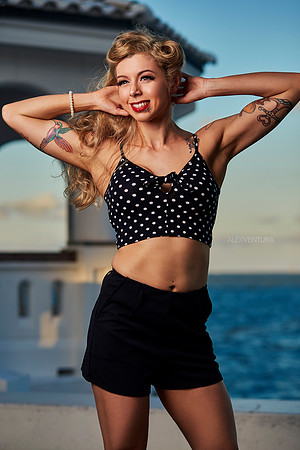Brittany-Pinup-IMG_9563